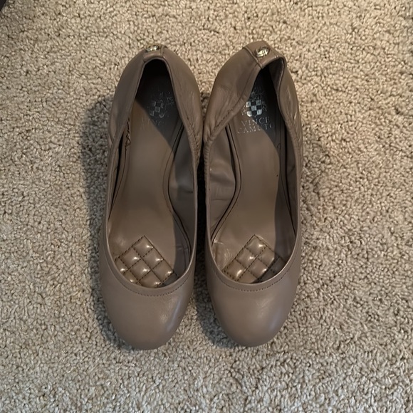 Vince Camuto, wedge, taupe, size 9.5. - Picture 1 of 5